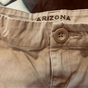Arizona Jeans Capri length sz 5 Juniors